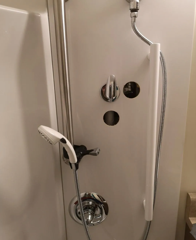 Doug's Acrylic & Fiberglass Repair